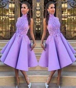 Luz roxo sem mangas curto vestidos de dama de honra renda apliques alto pescoço cetim na altura do joelho vestidos de dama de honra para casamento formal pa4351534