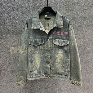 MIU Designer rippade denimjackan Ytterkläder för kvinnor Högklassig broderad brevrockstreet Hip Hop Jackets