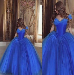 Abiti da ballo Royal Blue Quinceanera 2022 Lungo scollo a V increspato Sweet 16 Girls Party Dress Organza Plus size Lace up Back4398679