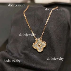 العلامة التجارية 15mm Clover Fashion Charm Flower Flower Cleef Diamond Diamond Necklace Gold Designer Netclace for Women