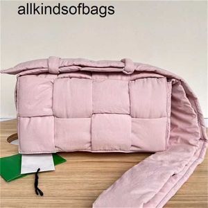 Women Crossbody Bag Cassettes Bottevenets gewebt Schaffell 7A Leder Nylonbohnenquark große Größe acht Frauen1fez