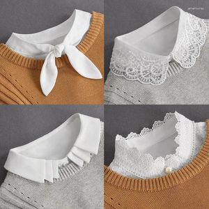 Bow Ties Fashion 2024 Front Tie White Fake Collar For Women Stand Löstagbara flickor Vintage Lace Ladies False Blouse