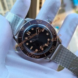 Super gute Uhrenfabrik VSF Maker 42MM CAL 8806 Automatikwerk Ocean 300M 007 Titan No Time To Die Mechanical Men271Z