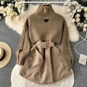 Autumn and Winter Gentle Fashion Style Designer Knitted Vest Temperament Dress Set China's First-class Main Brand Creation