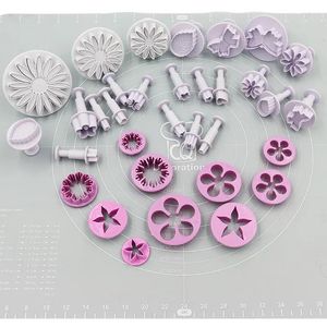 Baking Moulds Kitchen 33 Piece Set Fondant Cake Mold Tools Cartoon Steamed Bun Mould 10 Shapes Diy Biscuit Embossing Cute