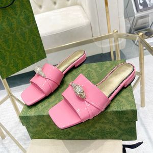 Sandali moda donna estate firmati scarpe comode semplici per le vacanze scarpe basse dolci Jelly Beach scarpe aperte con diamanti sull'acqua