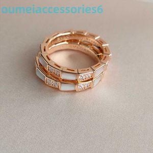 2024 Schmuck Designer Marke Band Ringe Knochen Ring für Frauen 18k Plating v Gold schmale breite Platte weiß Beimu rot Jade Mark Malachit Schlangenpaar