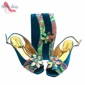 Pumpar Ny Speical Square Heel och Strap Style Italian Design Shoes and Bag Set in Teal Color for Ladies Party