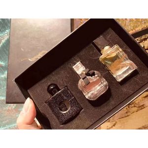 Parfum Tasarımcı Parfüm Köln Parfümleri Kokular Kadın 100ml Tütsü Parfümleri Mujer Orijinales Kadın Siyah Opiume Parfume Moda Parfüm 814