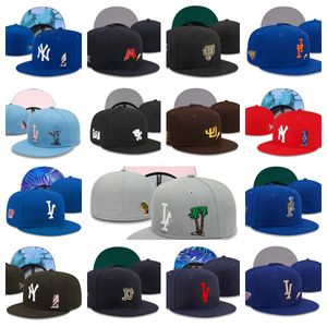 2024 Moda Şapkaları Takılmış Şapka Snapbacks Tüm Takım Logosu Basketbol Ayarlanabilir Mektup Kapakları Spor Açık Hava Nakış Tam Kapalı Beanies Deri Esnek Şapka Karışık Sipariş