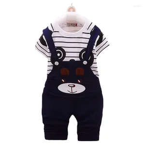 Set di abbigliamento Set Boy Girl Summer Stripe Manica corta Girocollo T-shirt Cartoon Bear Strap Pants 0-3 anni Moda Abbigliamento per bambini