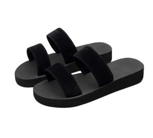 Tofflor sommarkvinnor utomhus lätt coola skor damer platt flip-flop svart non-halp grundläggande hem sandaler zapatos de mujer h240325