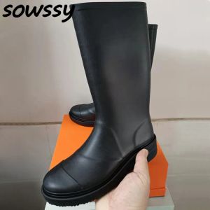 Slippers High Tube Rain Boots Women Fashion Shoes planos estilo britânico Caso de água de água