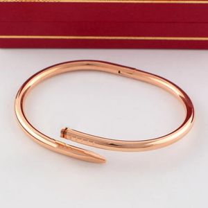 Klasyczne różowe złoto bransoletka bransoletka styl mody tylko projektant biżuterii paznokci dla kobiet mankiet niezmienny kolor wysokiej jakości stalowa kobieta mężczyźni bransoletki bransoletki