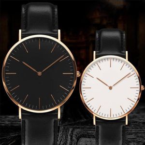 Säljer Luxury Mens Watch 40mm New Women Fashion Watches 36mm Quartz Leather Nylon Strap Montre de Luxe209i