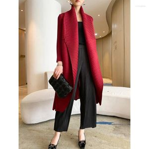 Women's Trench Coats Miyake Pleated Long Jacket 2024 Turn-down Collar Pen Stitch Sleeve Windbreaker Loose Oversize Cardigan