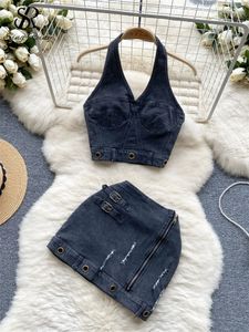 SINGREINY Trend High Street Abiti in denim Senza schienale Senza maniche Halter Y2K Top Cerniera Minigonna a pieghe Scava fuori due pezzi Set 240314