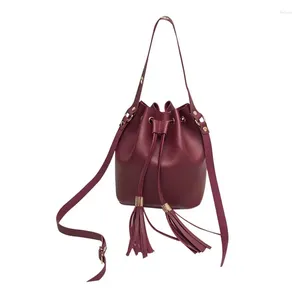 バッグクーフィットドローストリングタッセルバケツショルダー女性のための女性用ファッション財布クロスボディ