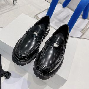 Loafers New leather European and American style thick soled leoford shoes women's tassel chain casual single shoes British small shoes