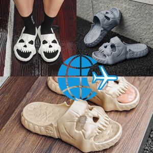 2024 Quality EVA Shoes Skull Feet Sandals Summer Black blue Beach Men's Shoes Breathable Slippers GAI 40-45