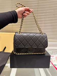 New Fashion Tofu Bag Classic Designer Bag Original Material Large Capacity Metal Chain Bag Elegant and Exquisite Casual Handbag Shoulder Bag