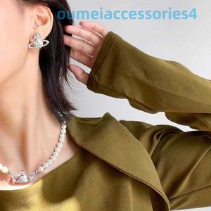 Designer Luxury Brand Jewelry Western Empress DowageRing Stud Niche French and Elegant Style with Saturnörhängen