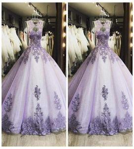 New Luxury Lilla Quinceanera Ball Gown Abiti Illusion Lace Appliqus Tulle Hollow Back Senza maniche Piano Lunghezza Party Prom Evening2395484