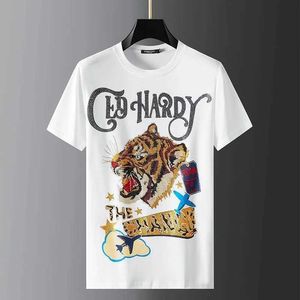 Mäns T-shirts Europeiska sommaren 2022 High End Hot Diamond Tiger Kort ärm T-shirt för herrmode- och fritidstryck med halvärmar J240319