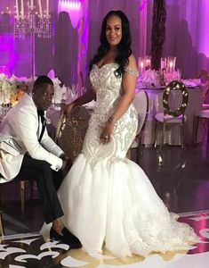 Cristalli lucenti Paillettes Abiti da sposa a sirena In rilievo Nuovo 2023 Spalle scoperte Abiti da sposa taglie forti Sweetheart Church Nigeria 7923270