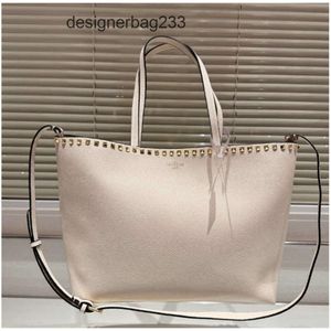 Women Bag Tote Shoulder Valantiino Large Soft Fashion Bags Totes Casual Stud Designer 2024 Capacity Strap Leather Handbags High Quality P5H6