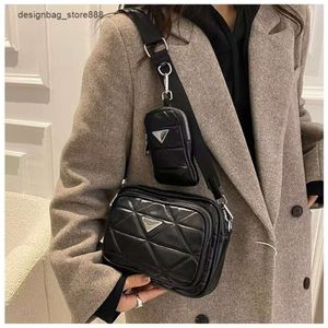 Großhandel Einzelhandel Markenmode Handtaschen Neue trendige High-End-Kleintasche Mode Vielseitige Umhängetasche Lingge Square