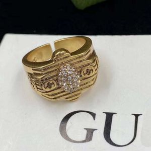 Gu Jia Shuang G Регулируемое открывающееся кольцо из латуни с водным алмазом, уникальный дизайн, невыцветающее кольцо