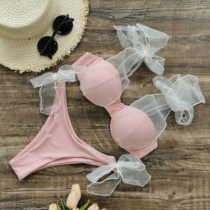 Kvinnors badkläder 2024 Kvinnor Swimsuit Tvådel bikini ins solid rosa bh -toppar trosor mesh lapptäcke söta sexiga damer simning baddräkt