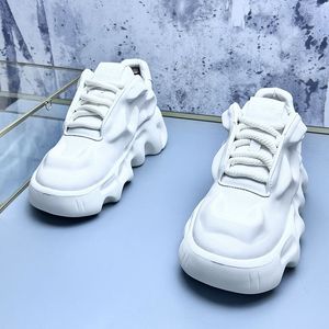 Hochzeitsdesigner Kleider Party Schuhe Mode nicht schlupfhaltige vulkanisierte lässige Sneakers runde Zeh Dicke Boden Outdoor Freizeit Walking -Ladung Währung W.