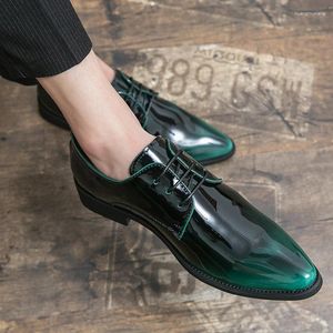 Casual Schuhe Herbst Patent Leder Männer Lace Up Loafers Grün Spitz Dicke Sohle Mode Hohe Qualität