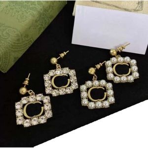 2023 Fashion Hoop Gold Diamond Pearl Dangle Kolczyki Women Designer Podwójne litery Crystal Studs Rhinestone Eerbrope Emed Z Pudełko z pudełkiem