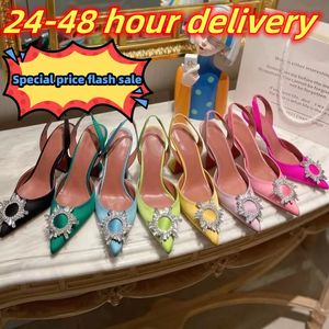 Amina Muaddi Begum Crystal-embelled Buckle Stain Pumps Shoes Spool Heels Sandaler Womens Luxury Designers Dress Shoe Evening Slingback Sandal 9,5 cm Size36-41