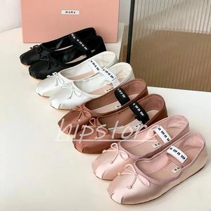 Miui Heel Ballet Flat Yoga Luxury Shoes Luxualy Shoes for Gen Men Ballerinas Loafer Dress Shoes Dance Dance Shoe Miui Leather Satin Shoe Black White Pink Bowsexy