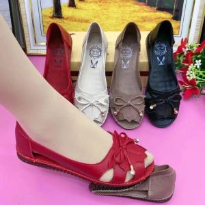 Spotvaror tofflor kvinnor sandaler pu läder ihåliga komfortlägenheter fast färg bowknot mor skor mode loafers casual sandalias de mujer snug