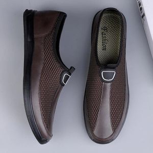 Sapatos casuais de malha de ar masculino oco para fora mocassins feitos à mão apartamentos respirável mocassins barco ao ar livre tênis confortáveis