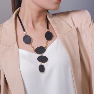 Long PU Leather Necklace Women's Geometric uit plicing Long