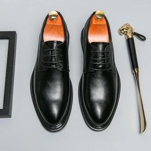 Sıradan Ayakkabı Klasik Marka Erkekler Deri Yüksek kaliteli Dantel Up Style Loafers Modaya Röportaj İş Ücretsiz Teslimat