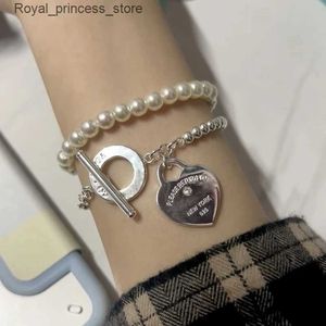 Urok Bracelets Wysokiej jakości 925 Sterling Srebrny Modny wisiorek w kształcie serca Pearl Women Luksusowa marka biżuterii Prezent 1 1 Q240321