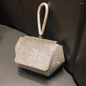 Abendtaschen Designer Strass Umhängetasche Kristall Clutch Diamanten Dinner Party Hochzeit Geldbörse Hobos Tote Handtasche 2024