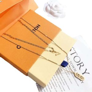 High-End Jewelry Charm Fashion Design Necklace Gold Plated Long Chain Designer Style Populärt varumärke Utsökt gåva X301
