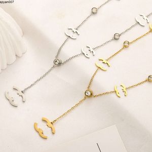 Collana con ciondolo in oro con ciondolo a forma di amore, catena da 18 carati, regalo in acciaio inossidabile di nuovo stile