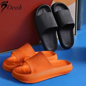 Slippers New Platform Thick Bathroom Home Women Cloud Soft Sole EVA Indoor Sandals Flip Flop Men 2024 H240322