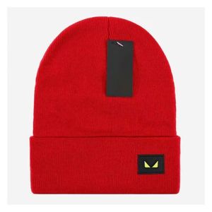 豪華なファッションスカルキャップニット帽子冬のデザイナーハットwithlittleモンスターラベル付け温かいウールビーニーユニセックスケース16色高品質