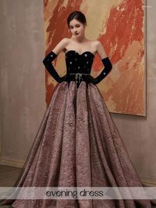 Runway Dresses Luxury Celebrity Dress Beading Gloves Velvet Women Sweetheart A-Line Strapless Formal Party Vintage Prom Gowns Vestido de