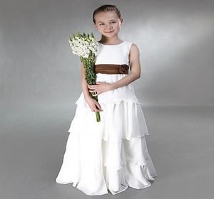 Princess Aline Jewel Tiers golvlängd med Sash Chiffon Junior Bridesmaid Dress for Wedding Party4355876